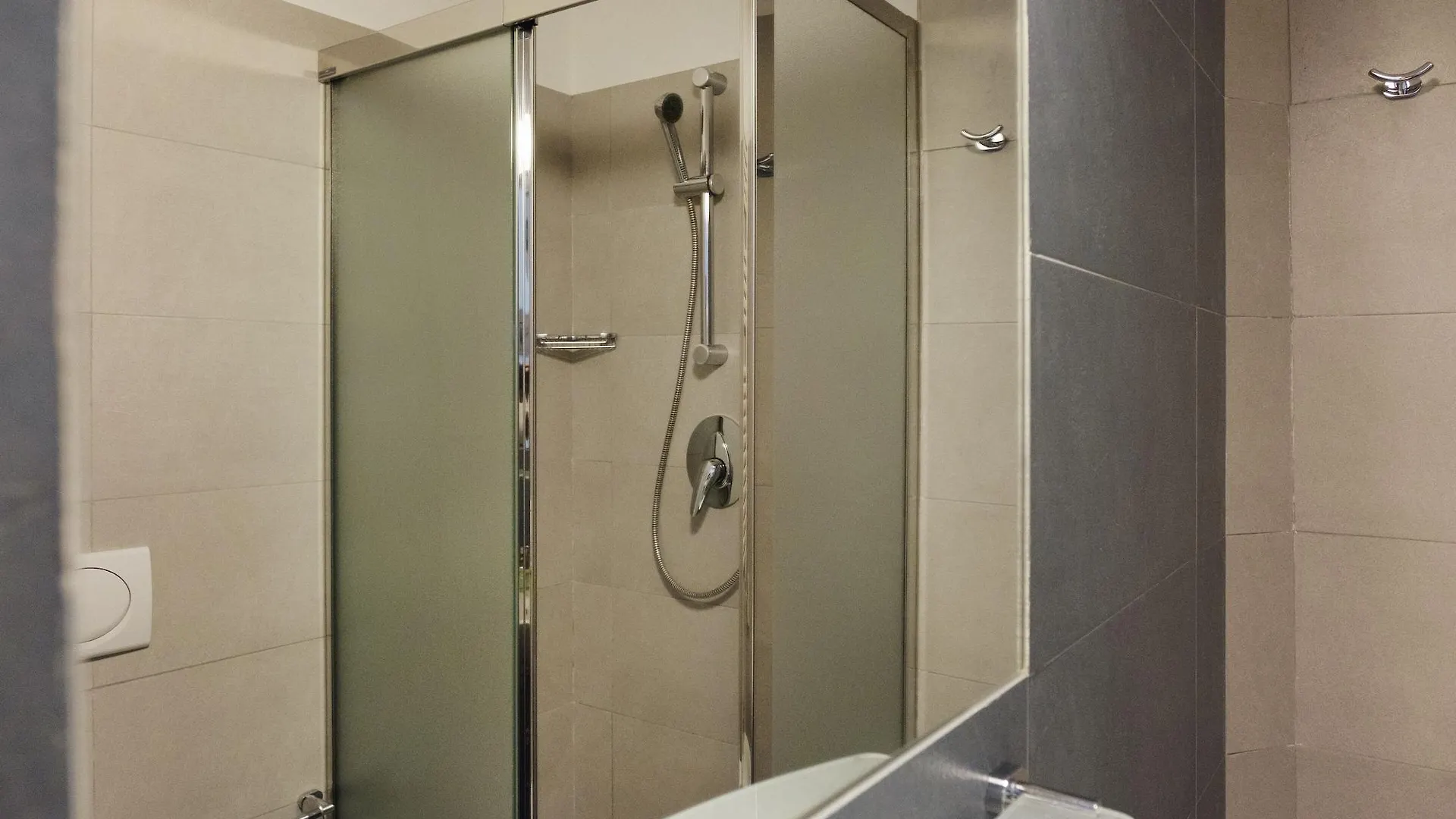 Hotel St Pierre Rimini 3*,